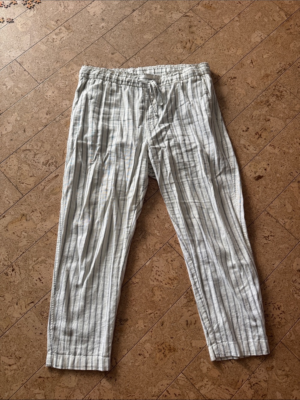 Woman’s Linen Striped Pants